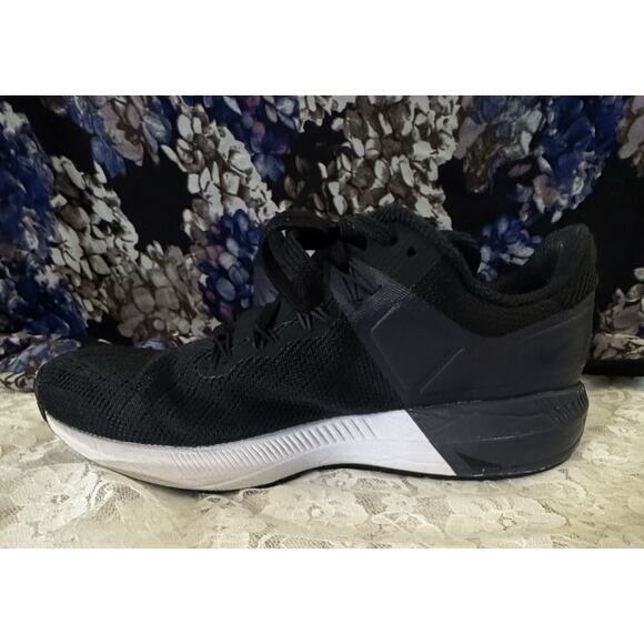 Size 8 - Nike Air Zoom Structure 22 Black Gridiron Running Shoes - Picture 5 of 8